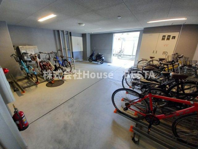 ファステート神戸ティアモの駐車場