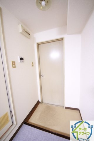 太田ビル小久保の玄関|※類似部屋