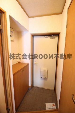 西村コーポレーションⅡの玄関