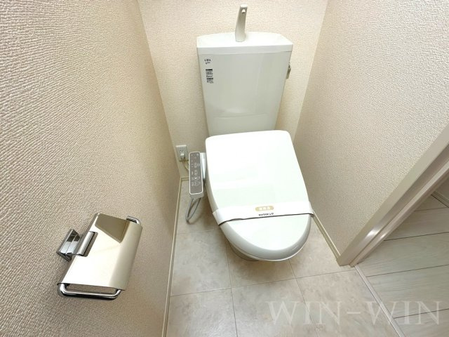 コンフォール西小鷹野のトイレ