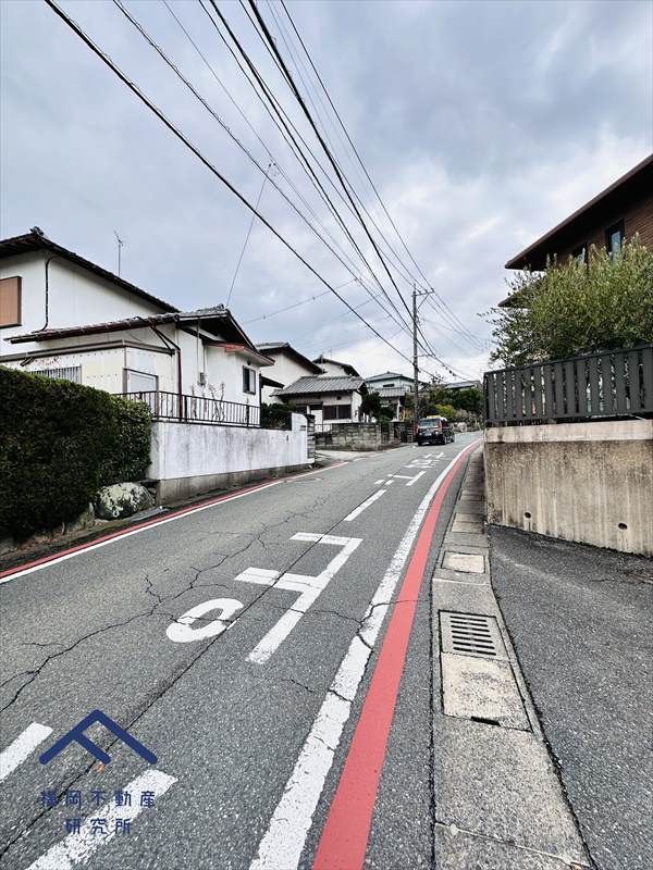 西区拾六町４丁目　戸建ての周辺