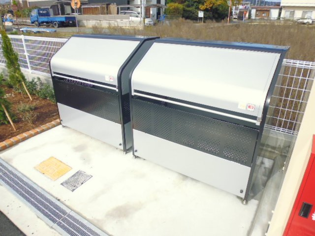 総社市中原のアパートのその他共用部分|敷地内ゴミST・当番なし