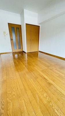 【居間・リビング】 | レオーネ城南 | 別号室の写真になります。現況優先。