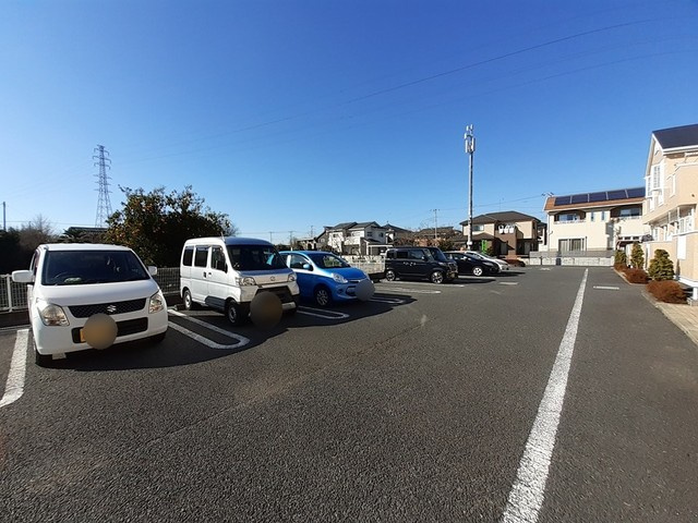 ヴィラ・サンライズＤの駐車場|駐車場