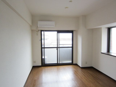 【居間・リビング】 | ロマネスク西公園第3 | 別号室の写真になります。現況優先。