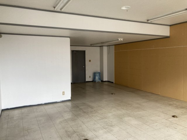 亀山総合ビルの内装