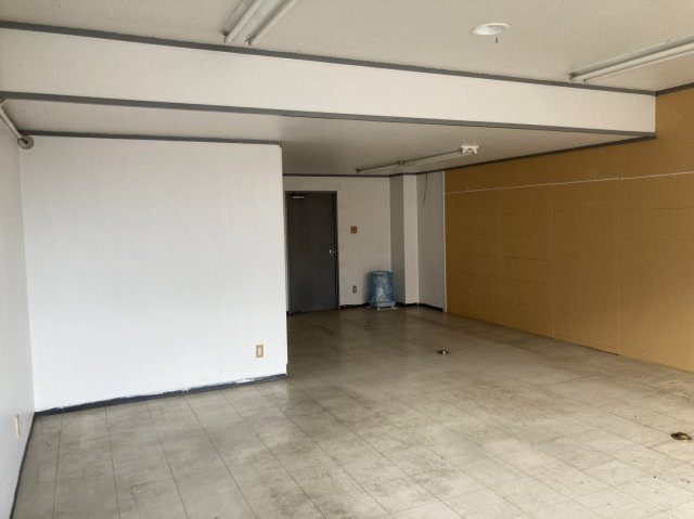 亀山総合ビルの内装