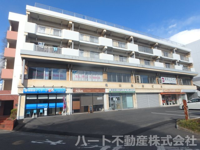 亀山総合ビルの外観