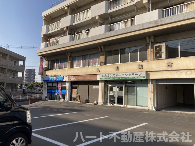 亀山総合ビルの外観