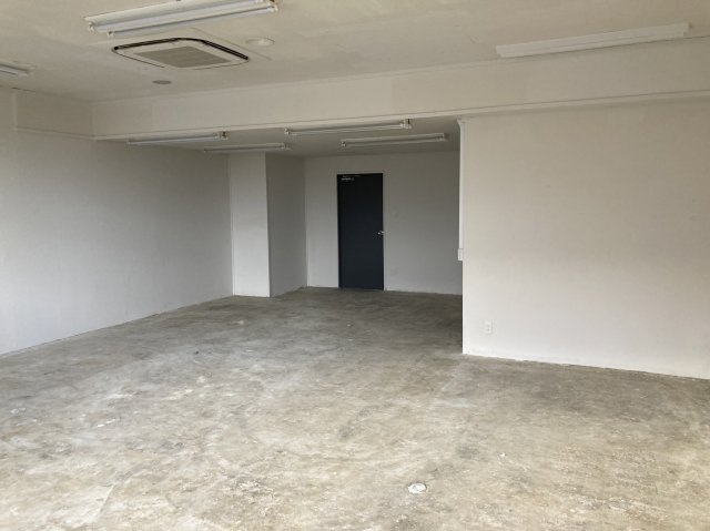 亀山総合ビルの内装