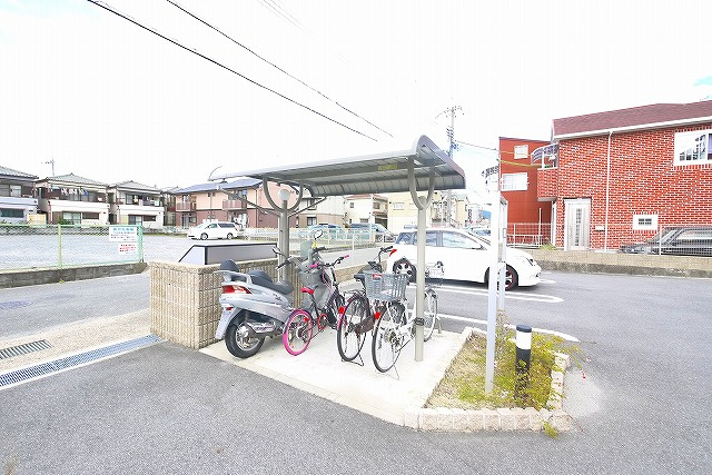 エレガンテのその他共用部分|駐輪場付き