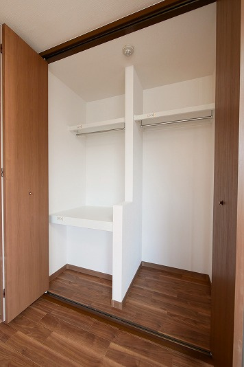 サファイアハイツの収納|サファイアハイツ201号室