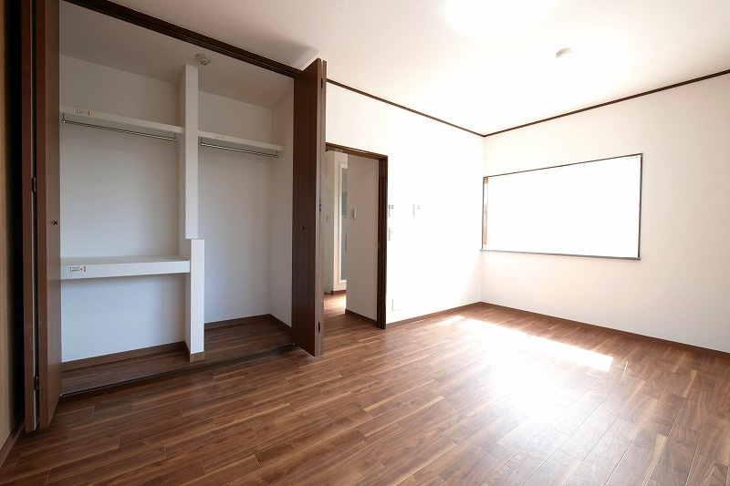 サファイアハイツの洋室|サファイアハイツ201号室