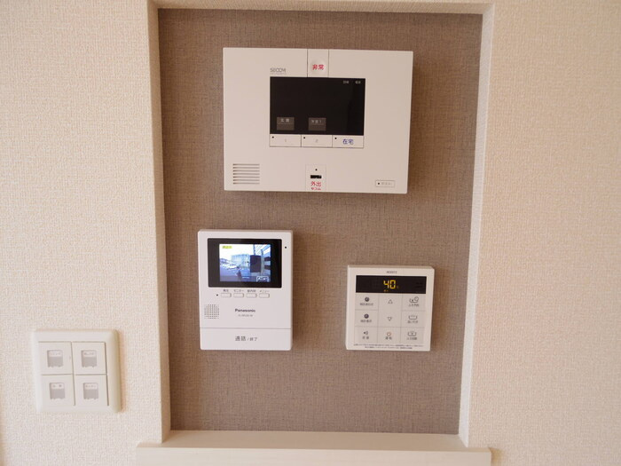 パインエーカーⅡのセキュリティ|SECOMホームセキュリティ搭載・録画機能付きTVインターホン