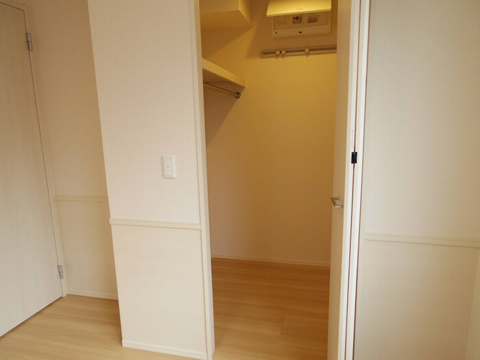 パインエーカーⅡの収納|ウォークインクローゼット