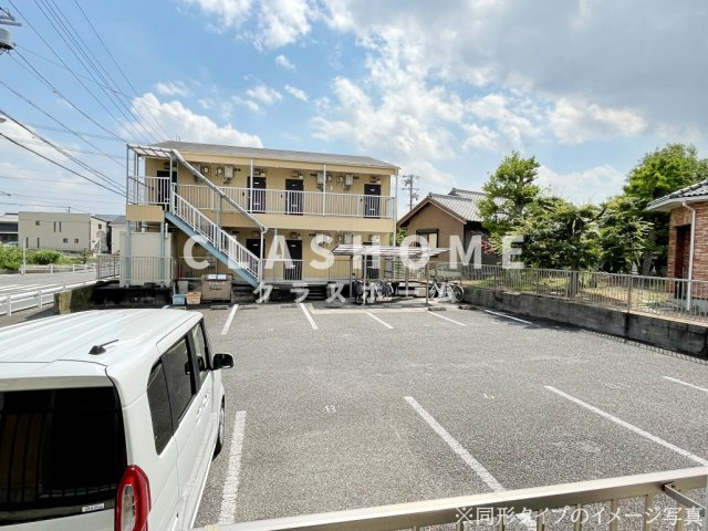 パレスＭ＆Ｋ　　刈谷市の賃貸ならクラスホーム刈谷店の駐車場|同物件の別部屋になります。
