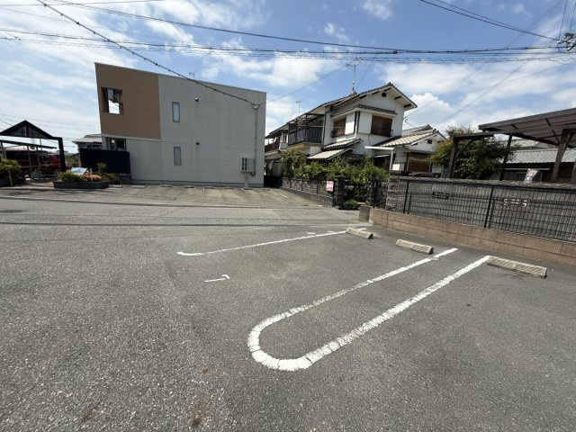 サンタピアの駐車場