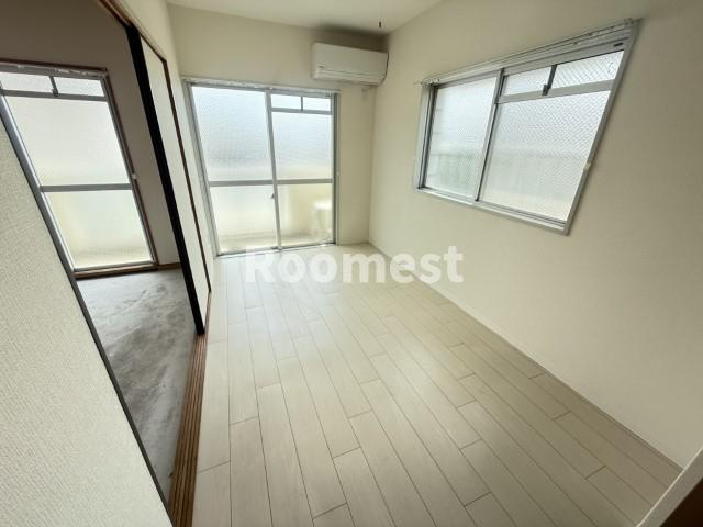 ハイツ桑の木の洋室|使い勝手のいい洋室です