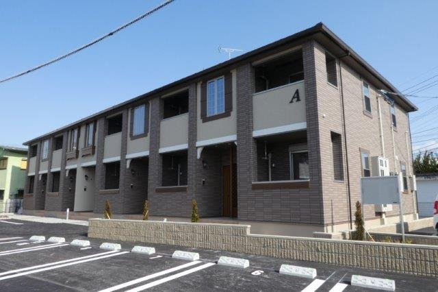 総社市溝口のアパートの外観