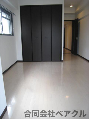 【居間・リビング】 | SHICATA ONZE BLDG