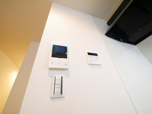 Gradito　富雄駅前のセキュリティ|モニター付きインターホン