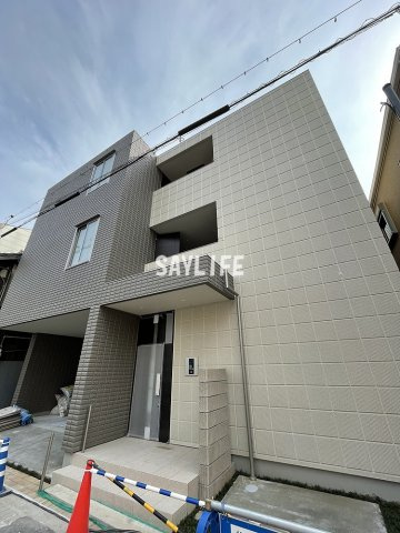 レーヴリゼ新今里の外観