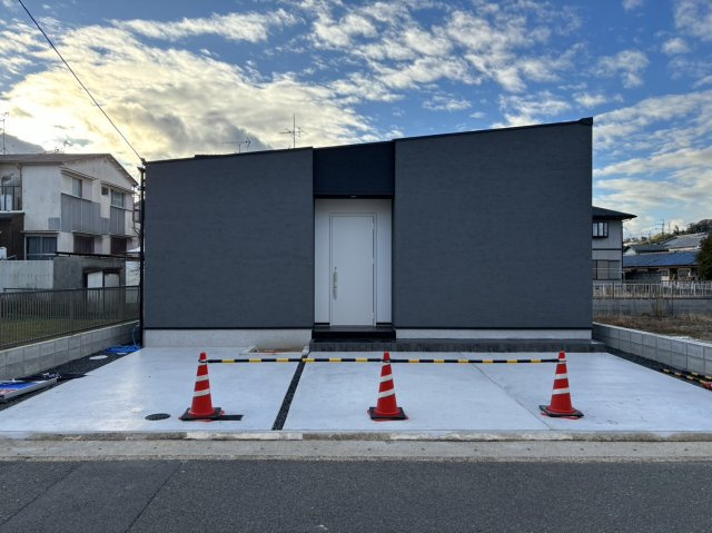 八幡市八幡三反長  新築未入居　　