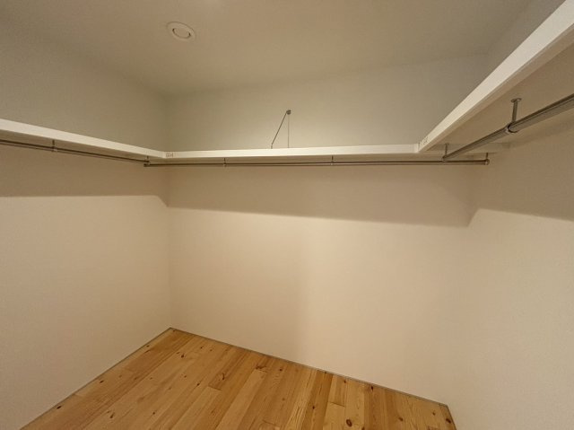 八幡市八幡三反長  新築未入居　　の収納|小物を収納するのに便利です