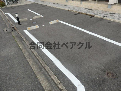 【駐車場】 | ブリアン・アイ | 駐車場があるので、車を買う予定の方も安心です