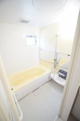 【浴室】 | ヒラリバー | ※同物件、同タイプ、間取り反転のお部屋です