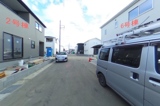 大槻町字荒久　希望ヶ丘小・第一中　耐震の性能評価取得物件　の前面道路含む現地写真