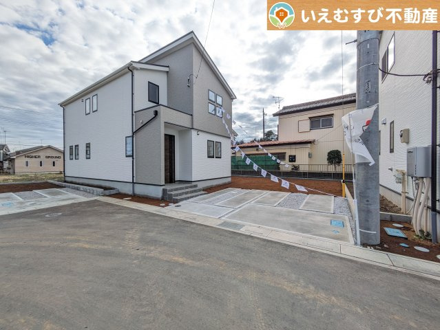 Ricca 深谷市上柴町29期の駐車場|車好きのパパも嬉しい車庫付邸宅

