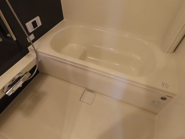 アドモアコート三津屋中の浴室