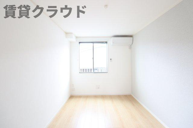 S Court（エスコート）の居間・リビング|ゆったりとしたリビングです