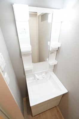 【独立洗面台】 | Emerson Park | ※同物件・同タイプの写真です。