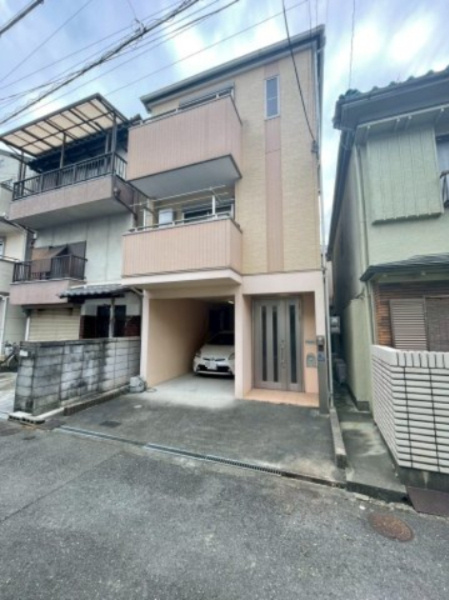 寝屋川市高柳3丁目　中古戸建の前面道路含む現地写真