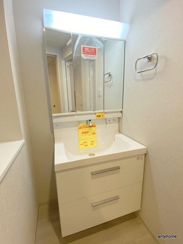 グランヴィラッセ北梅田　仲介手数料無料の洗面所