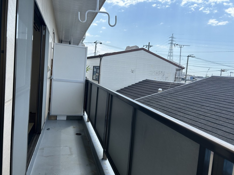 MYハイツのバルコニー|暖かな日差しのふりそそぐバルコニー