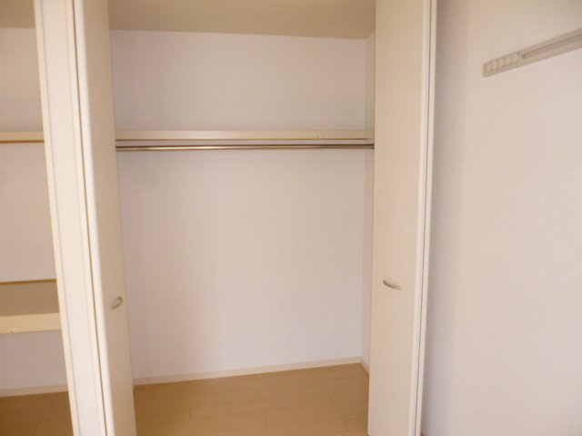 アネックスセキセン弐番館の収納