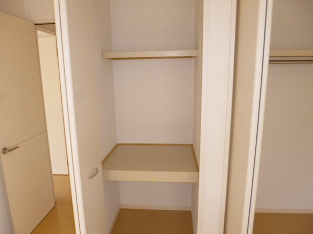アネックスセキセン弐番館の収納