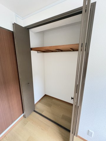 プラムロイヤル原木中山の収納