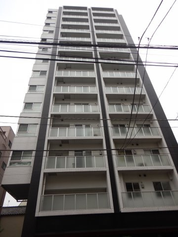 プレミスト三ノ輪竜泉の外観