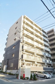 外観（鉄筋コンクリート造７階建てマンション）