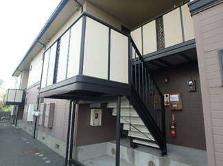 建物入口側