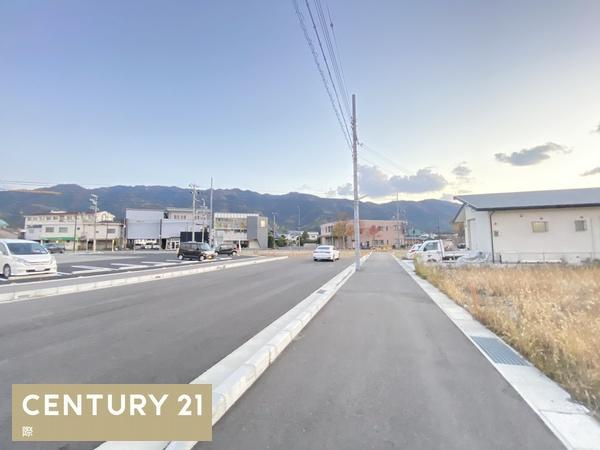 海南市名高　土地の前面道路含む現地写真|紀勢本線「海南駅」まで徒歩約6分！