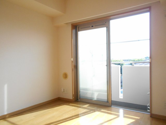 ピアリーさつきの居間・リビング