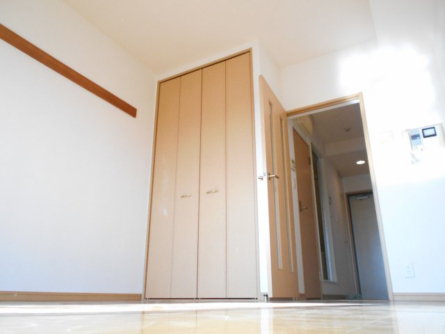 ピアリーさつきの居間・リビング