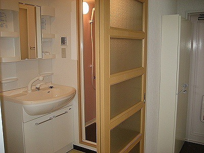 グラン松葉の洗面所|コンパクトで使いやすい洗面所