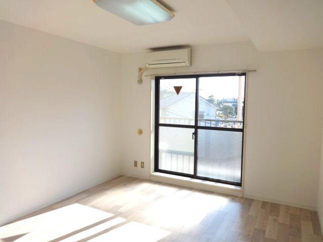 ライオンズマンション東村山第３の洋室