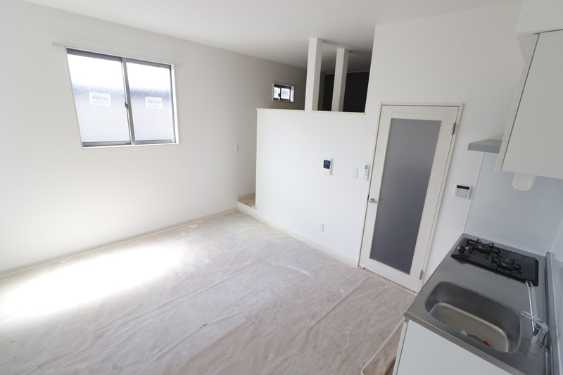 久留米市小頭町のアパートの居間・リビング